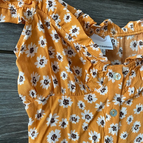 NWT Vici floral mini dress - Picture 3 of 10